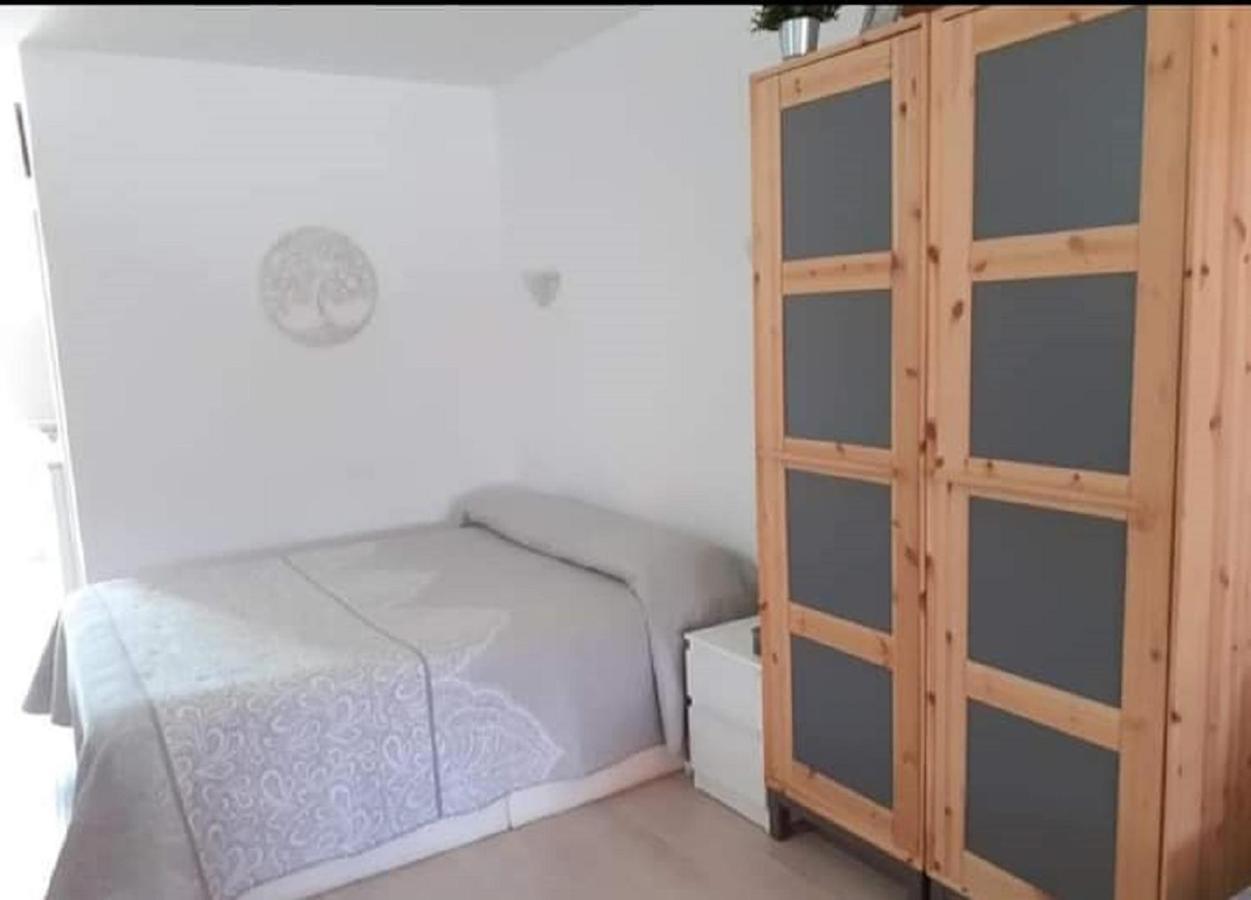 Apartament Casa Tavio 3 Arona  Zewnętrze zdjęcie